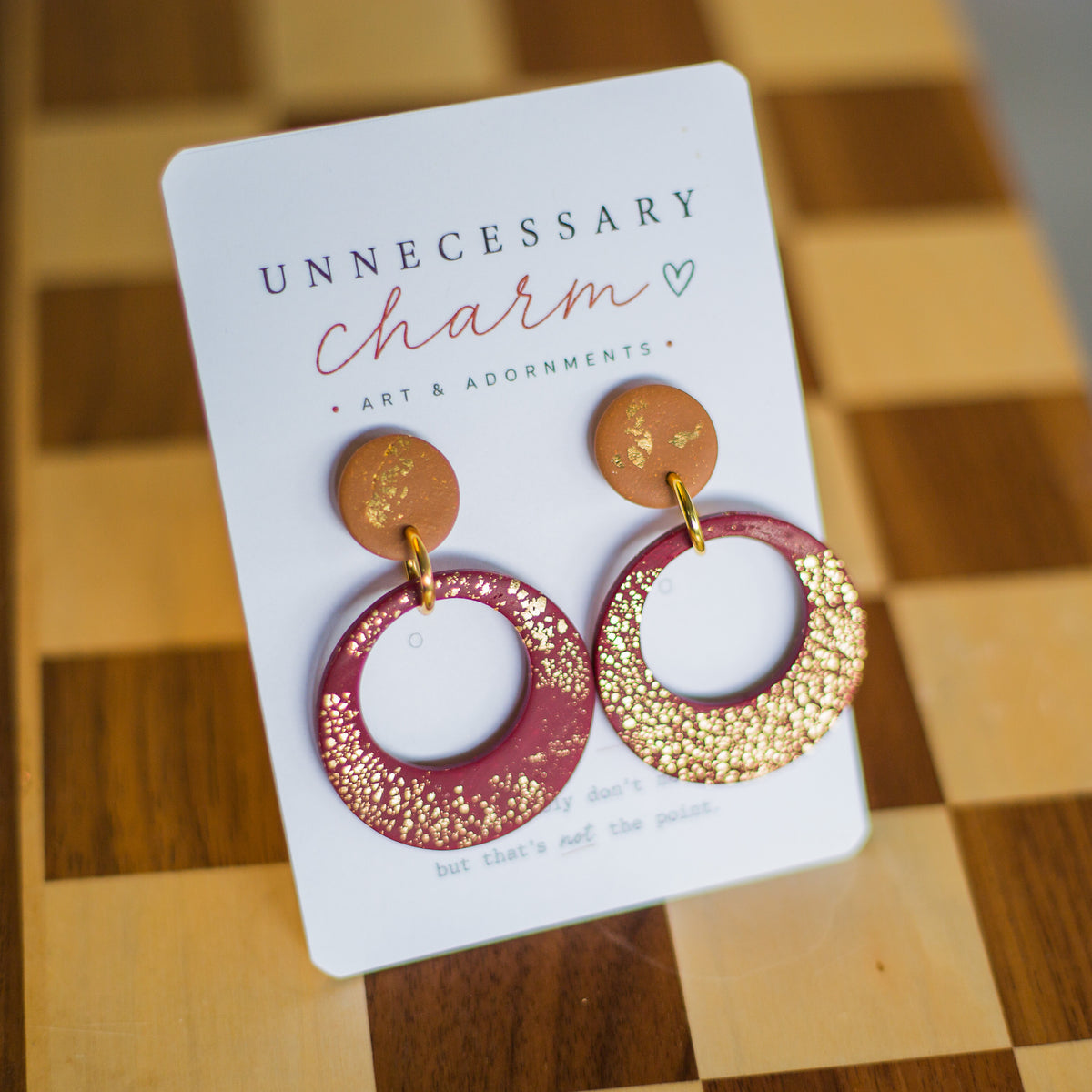 Selene Lion Maroon with Gold Flecks and Circle Tan Posts